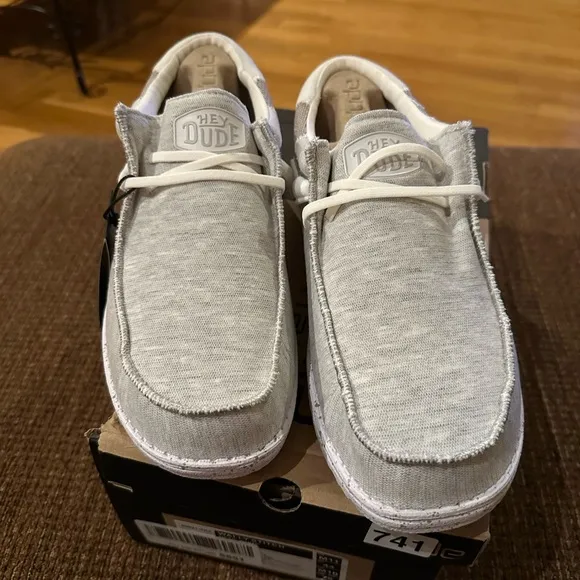 HEY DUDE men’s Wally Stitch Shoes