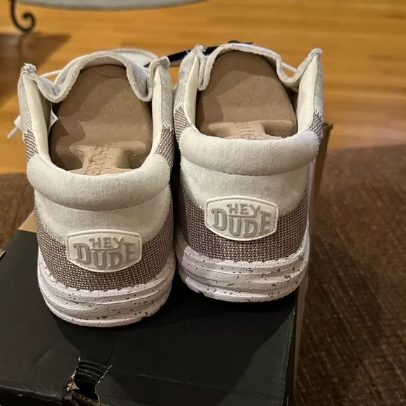 HEY DUDE men’s Wally Stitch Shoes