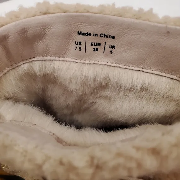 House of Harlow 1960 Sadie Yellow Shearling Alpine Ankle Boots