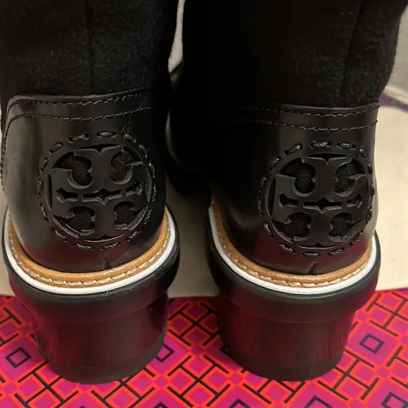 HP🥳 Tory Burch boots