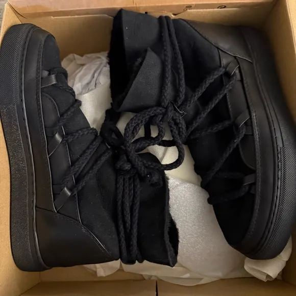 INUIKII | NEW IN BOX Shearling Leather Black Classic Sneaker Boots Size 39