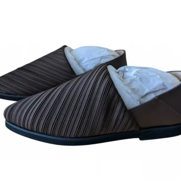 Issey Miyake pleates please slip on loafers