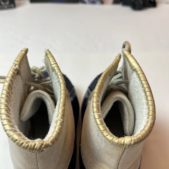 Jack Rodgers Chloe Rain/ snow boots with a whipstitch blue and gold .