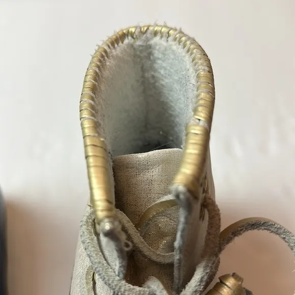 Jack Rodgers Chloe Rain/ snow boots with a whipstitch blue and gold .