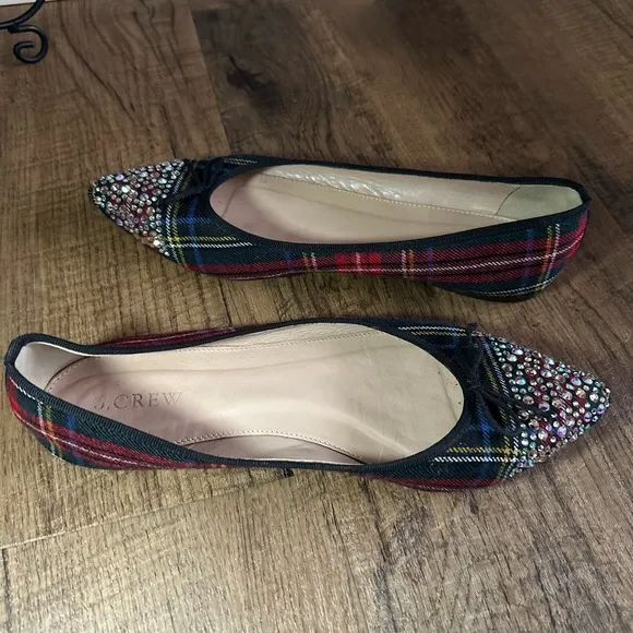 J.CREW GEMMA CRYSTAL-CAP-TOE FLATS Size 9 US in a beautiful plaid print