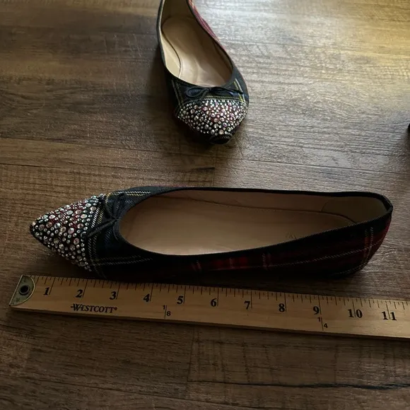 J.CREW GEMMA CRYSTAL-CAP-TOE FLATS Size 9 US in a beautiful plaid print