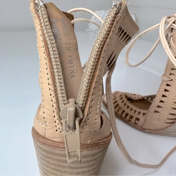 Jeffrey Campbell Laser Cut Rodillo Hi Wedge Lace Up Tan Gladiator Sandal Size 5