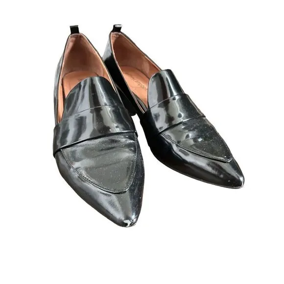 Jeffrey Campbell Women’s 7.5 LOCKLYN Black Patent Leather Heeled Loafers