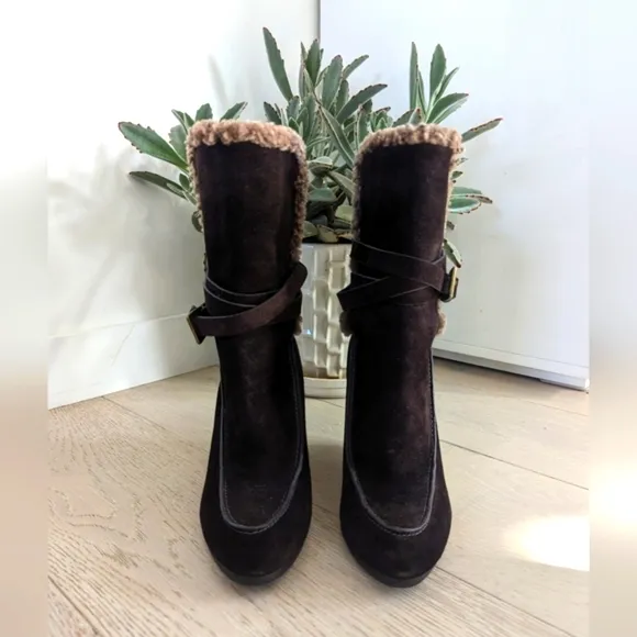 JOAN &amp; DAVID DAFLORITA Brown Suede Wedge Ankle Boots, Shearling Trim; Size 8.5 M