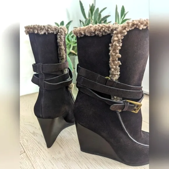 JOAN &amp; DAVID DAFLORITA Brown Suede Wedge Ankle Boots, Shearling Trim; Size 8.5 M
