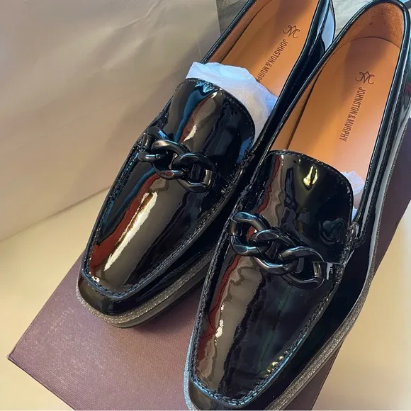 Johnston &amp; Murphy Gracelyn Chain Loafer in Black Patent with shimmer sides