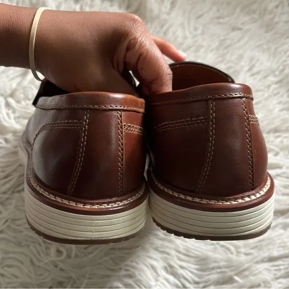 Johnston &amp; Murphy Mens Upton Venetian 20-4810 Brown Tan Full Grain Loafer EUC 10