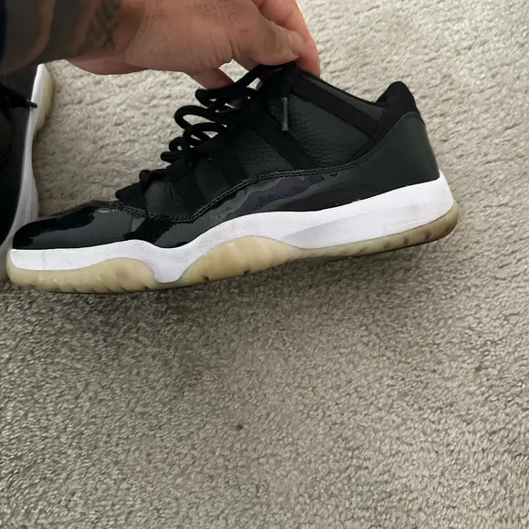 Jordan 11 72-10 Lows