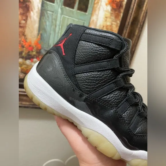 Jordan 11 Retro 72-10 sneakers