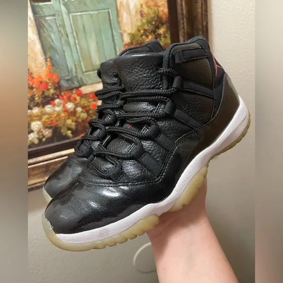 Jordan 11 Retro 72-10 sneakers