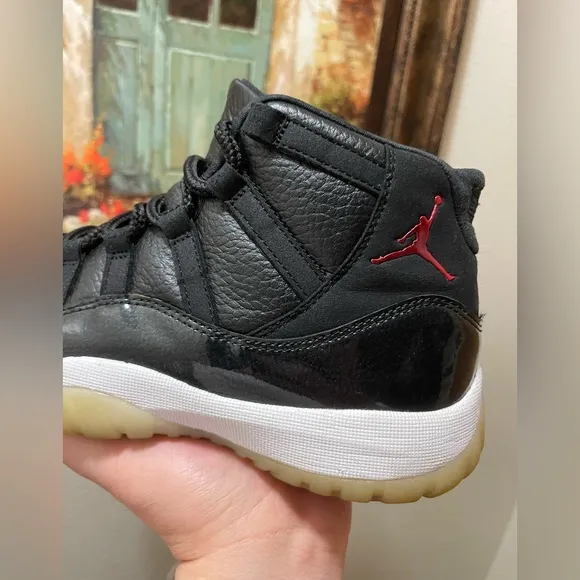 Jordan 11 Retro 72-10 sneakers