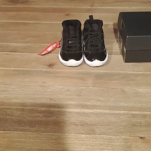 Jordan 11 retro kids sneakers