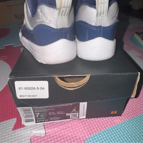 JORDAN 11 RETRO Little Flex 7c