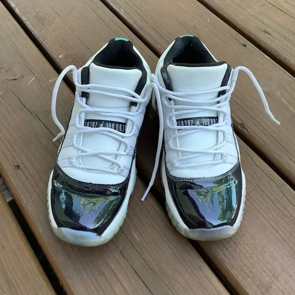 Jordan 11 Retro Low Concord sneakers 💚🤍🖤