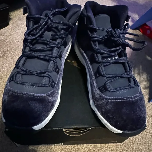 Jordan 11 Retro Midnight Blue boys 3y