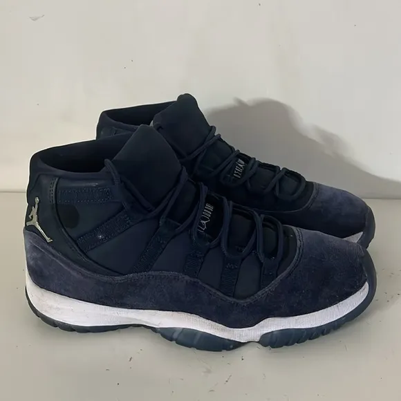 Jordan 11 Retro Midnight Navy Midnight Navy/MTLC Silver Sneakers Size 10.5 Men
