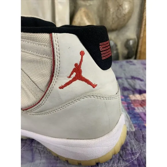 Jordan 11 Retro Platinum Tint 2018 pre-owned Size 11