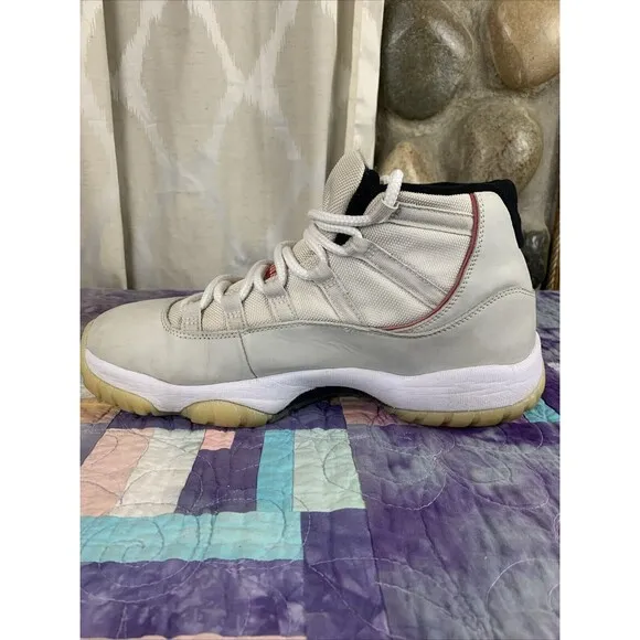 Jordan 11 Retro Platinum Tint 2018 pre-owned Size 11