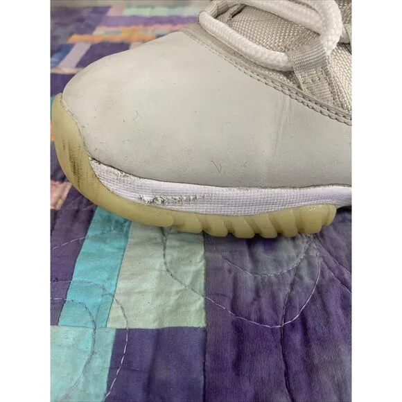 Jordan 11 Retro Platinum Tint 2018 pre-owned Size 11