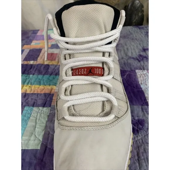 Jordan 11 Retro Platinum Tint 2018 pre-owned Size 11