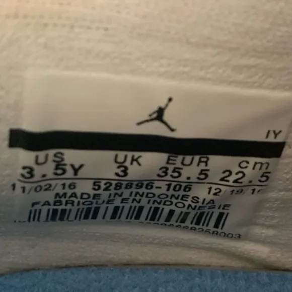 Jordan 11 Retro ‘UNC Sneakers