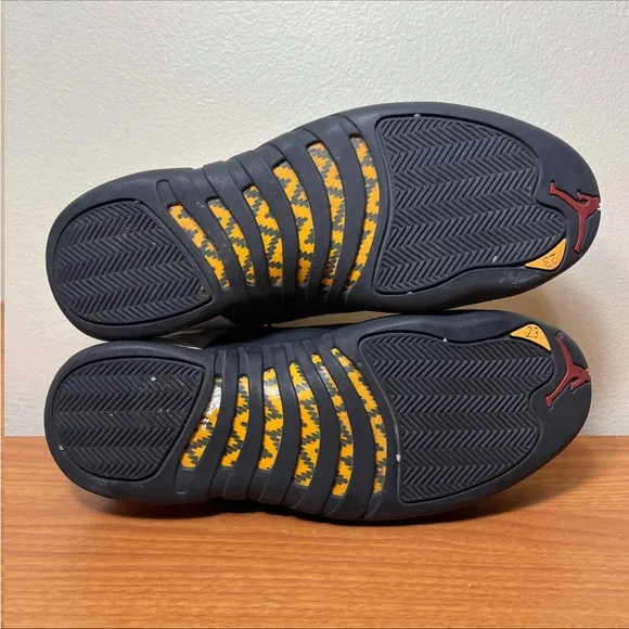 Jordan 12 Low Taxi