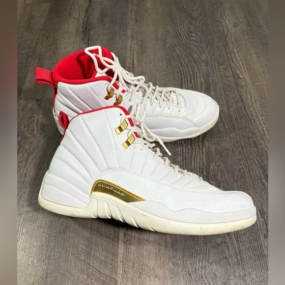 JORDAN 12 Retro FIBA Mens Sneakers