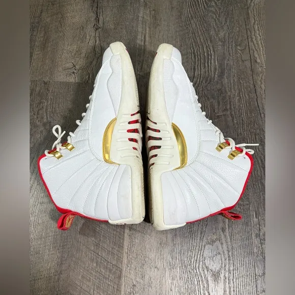 JORDAN 12 Retro FIBA Mens Sneakers