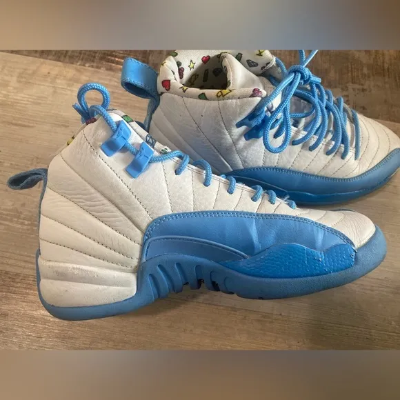 Jordan 12 Retro sneakers size 4Y