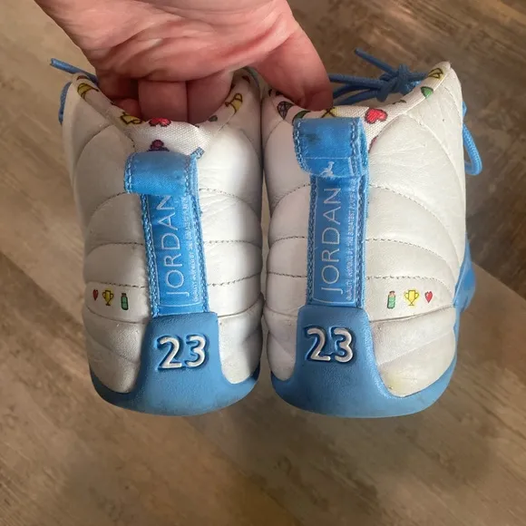 Jordan 12 Retro sneakers size 4Y
