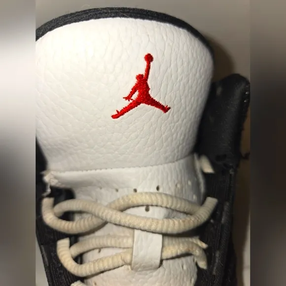 Jordan 13 Retro Black Flint Boy's 3Y Sneakers