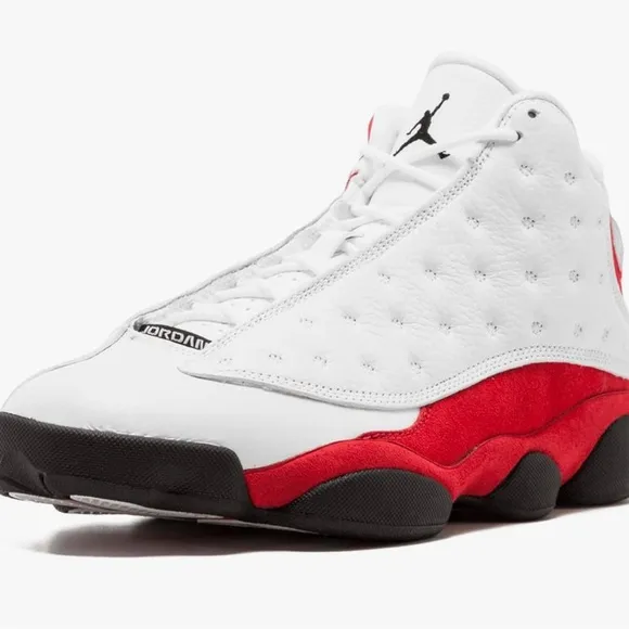 Jordan 13 retro Chicago 2017 in original boxTried on once mint condition