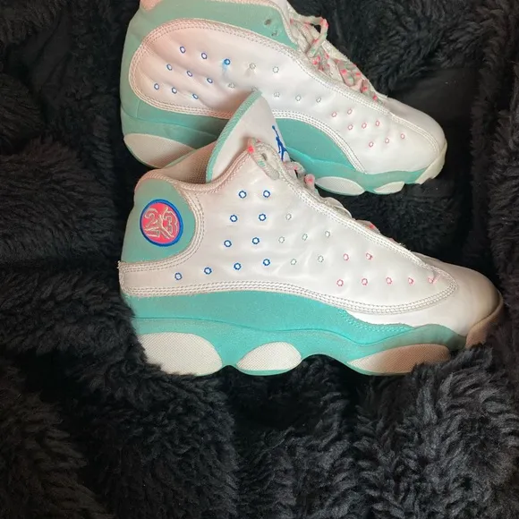 Jordan 13 Retro (White Soar Green Pink)