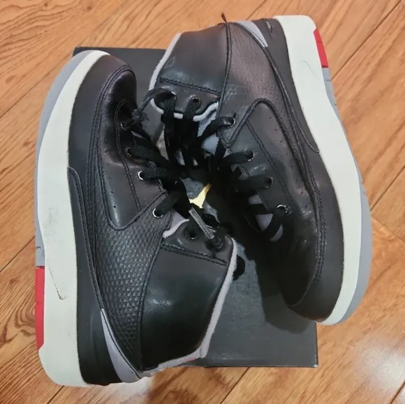 Jordan 2 Retro Sneakers