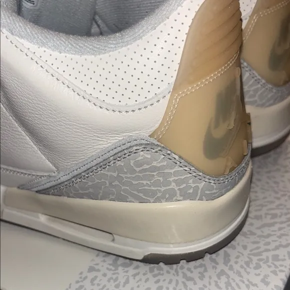 Jordan 3 craft White and Gray Sneakers lightly worn