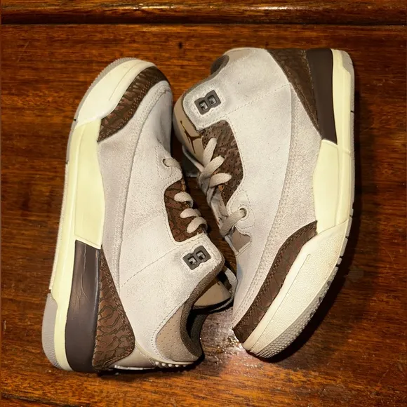 Jordan 3 Retro Palomino Size 2 Youth