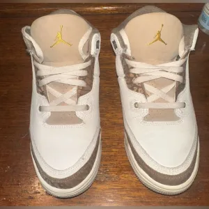 Jordan 3 Retro Palomino Size 2 Youth