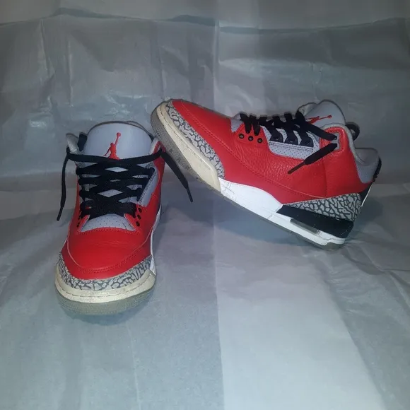 Jordan 3 Retro Sneakers Men Size 8 =Women 9.5