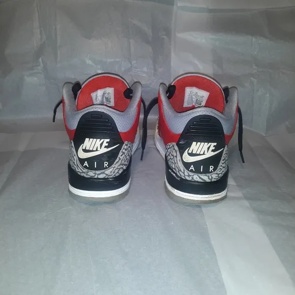 Jordan 3 Retro Sneakers Men Size 8 =Women 9.5
