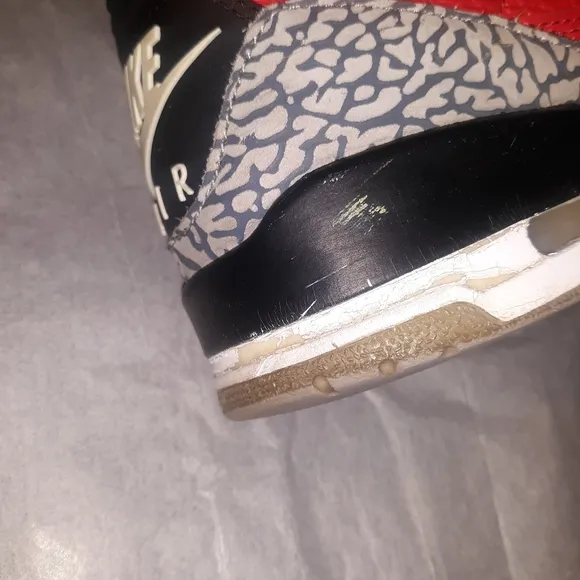 Jordan 3 Retro Sneakers Men Size 8 =Women 9.5