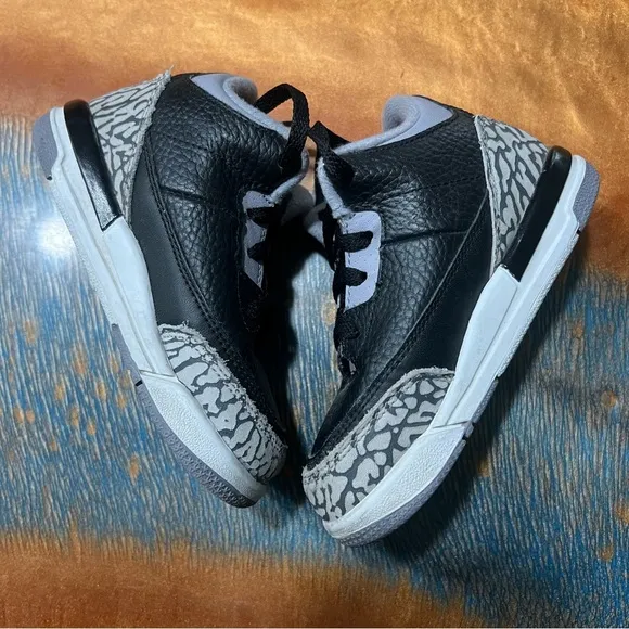 Jordan 3 RetroCement Gray Black Sneakers leather child size 8