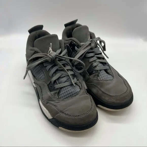 Jordan 4 Retro Cool Grey Sneakers