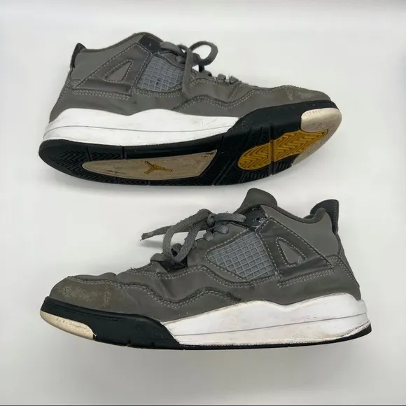 Jordan 4 Retro Cool Grey Sneakers