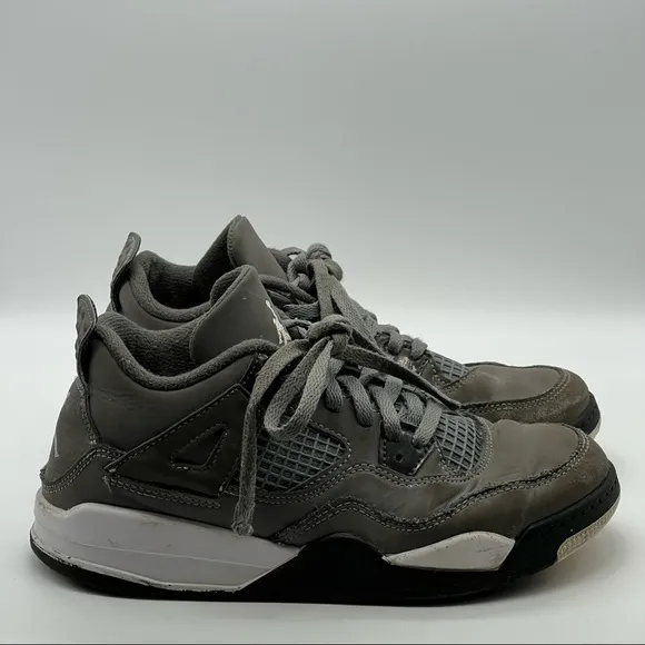 Jordan 4 Retro Cool Grey Sneakers