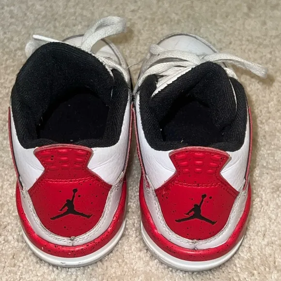 JORDAN 4 RETRO “RED CEMENT” SNEAKERS 11TD
